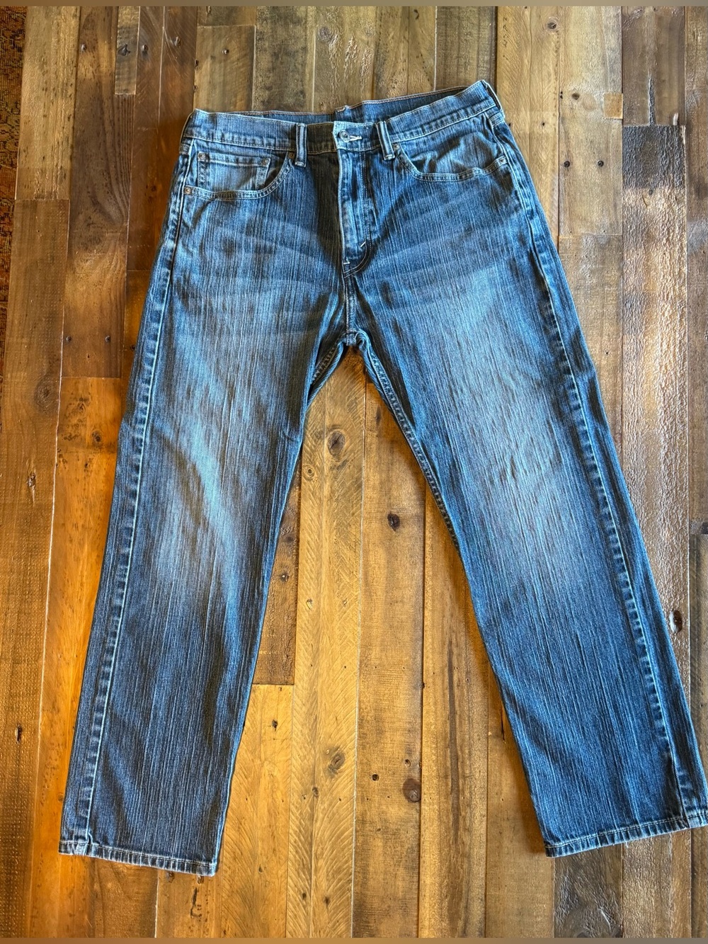 Men's Levi’s 505 Straight-Leg Jeans. W34 L30.